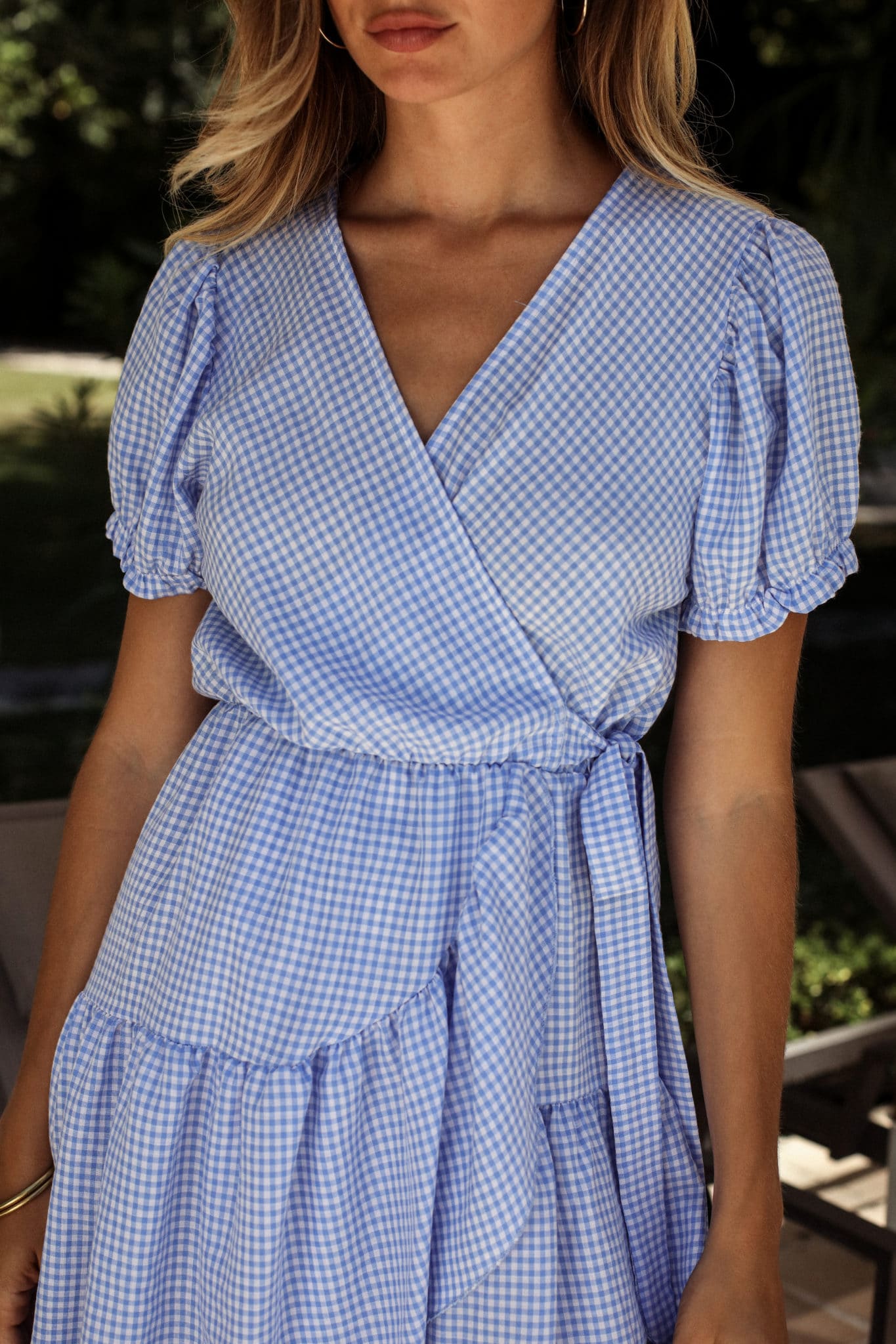 robe bleu courte imprimé" vichy blanc mannequin châtain