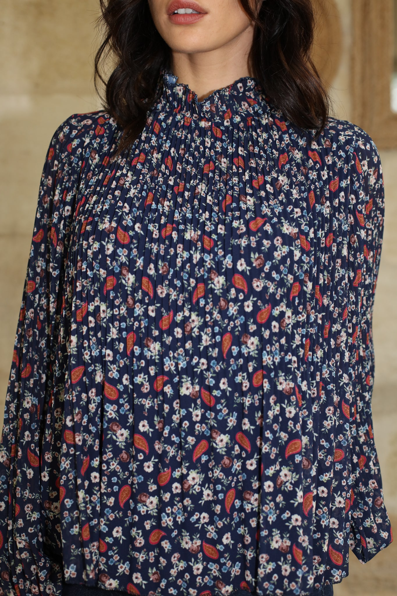 Pleated blouse flowers & cashmere