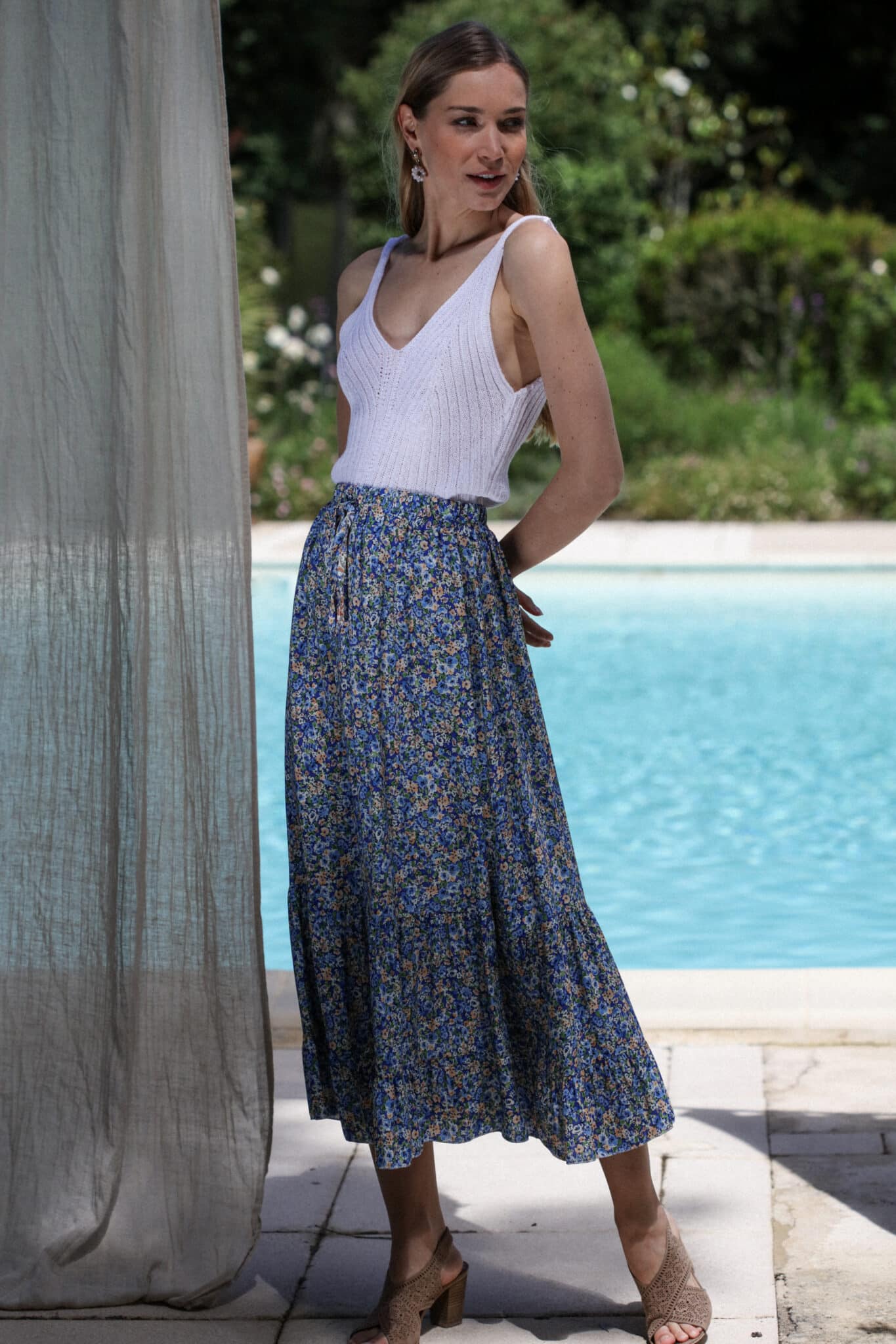 Photo shoot by the pool Long flowered blue skirt