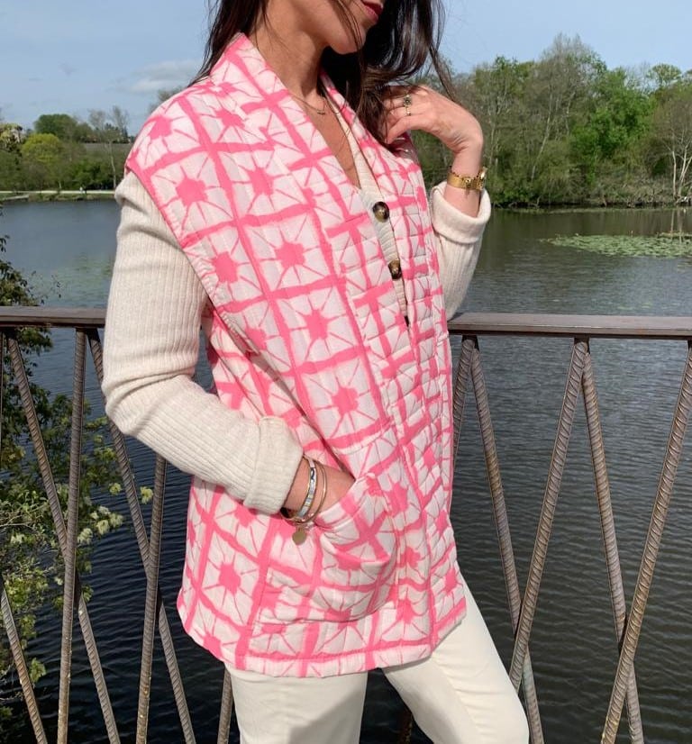 Quilted jacket sleeveless pink pocket plated pocket