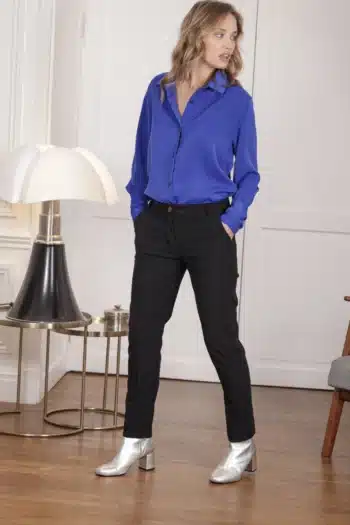 Chemisier Effet Satiné Bleu avec pantalon noir